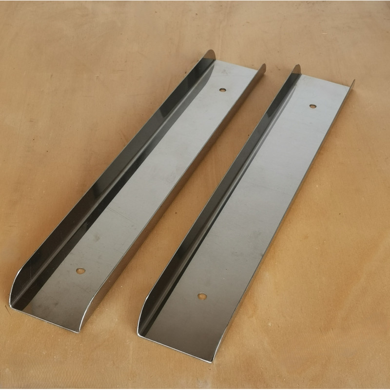 Griglie in angolari con misure personalizzate con guide di sollevamento per caminetti in muratura