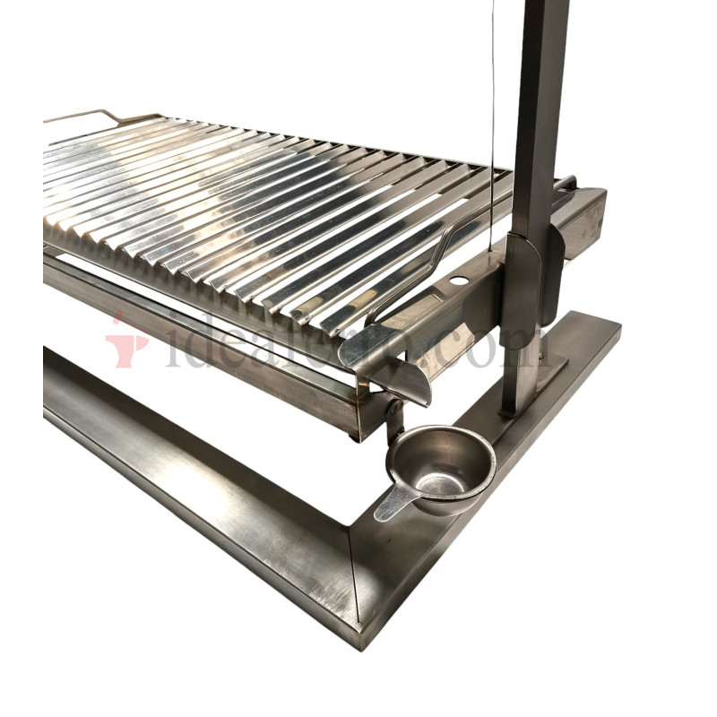 Griglia con sistema di sollevamento